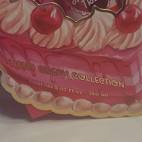Posh + Pop Sweet Treats Hand Cream Collection Strawberry, Cherry, Sweet Treats - Picture 3 of 4